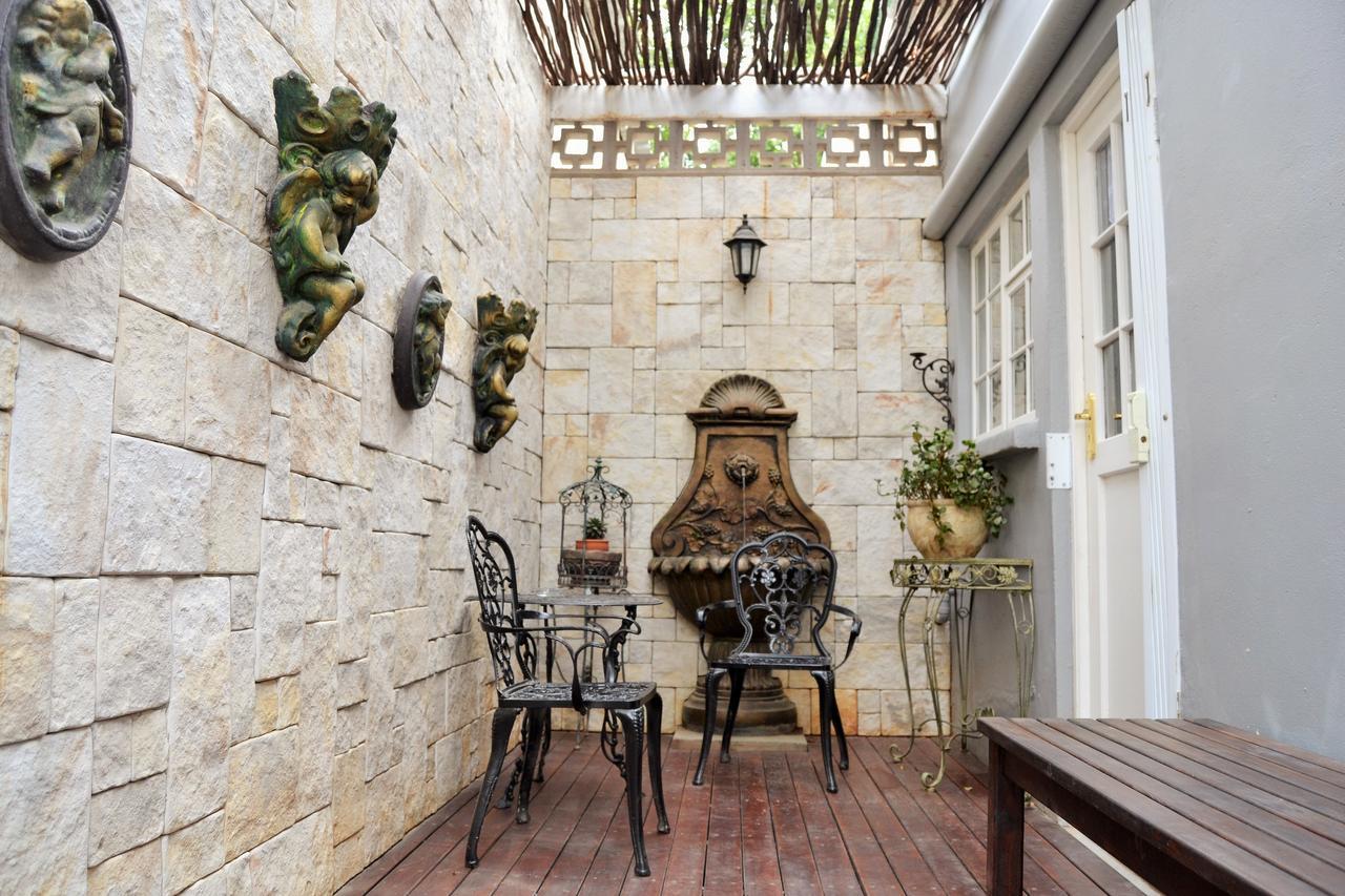Versailles Self-Catering Wellington Esterno foto