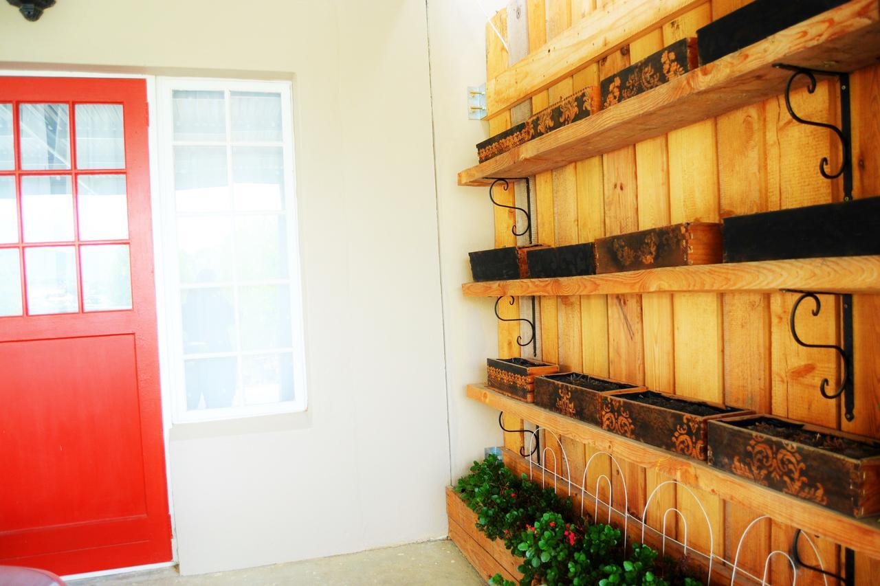 Versailles Self-Catering Wellington Esterno foto