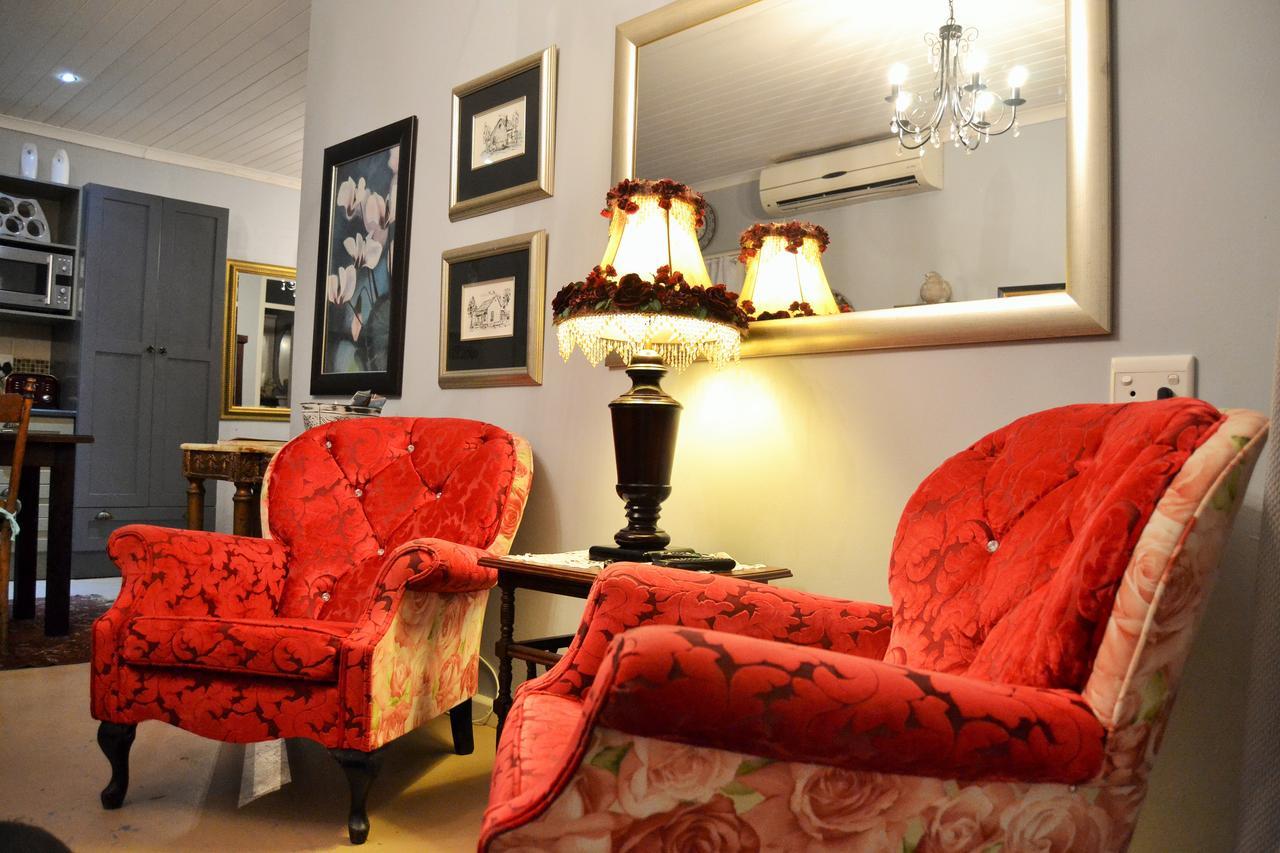 Versailles Self-Catering Wellington Esterno foto