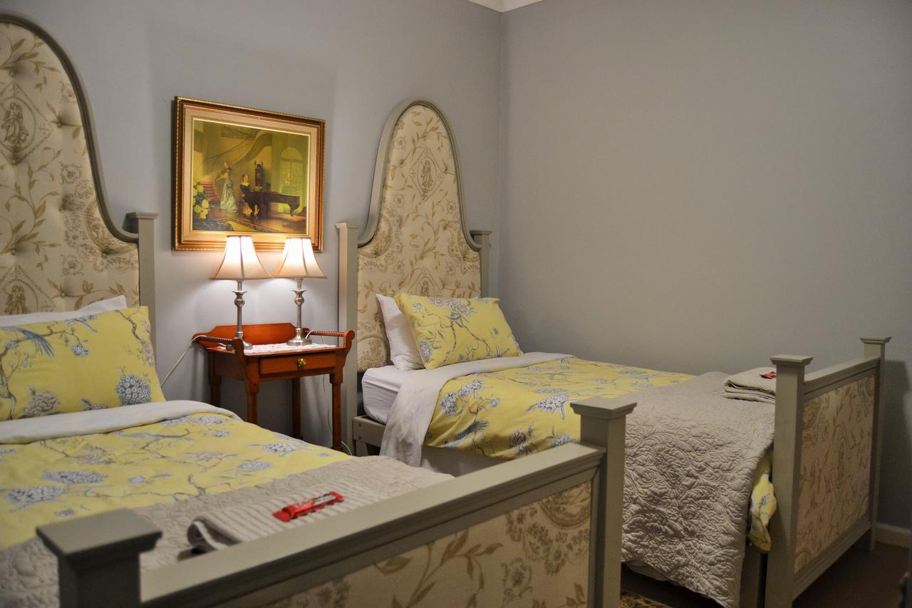Versailles Self-Catering Wellington Esterno foto